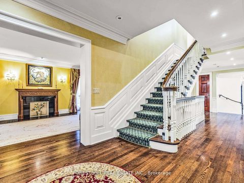 Photo 5 at 11 Dewbourne Avenue, Forest Hill South, Toronto