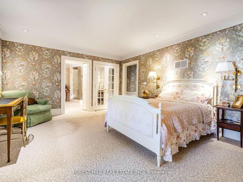 Photo 25 at 11 Dewbourne Avenue, Forest Hill South, Toronto