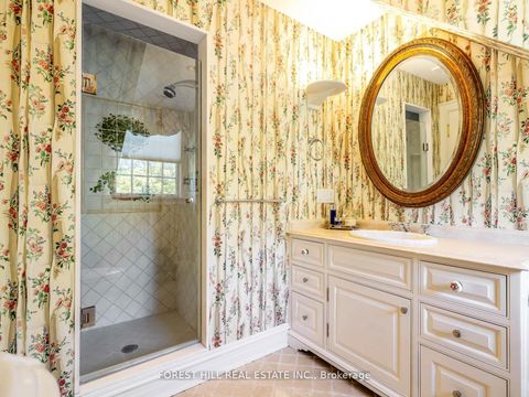 Photo 38 at 11 Dewbourne Avenue, Forest Hill South, Toronto