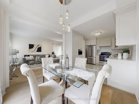 Photo 16 at 60 Colombo Crescent, Maple, Vaughan