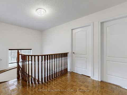 Photo 19 at 60 Colombo Crescent, Maple, Vaughan