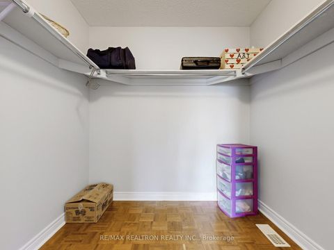 Photo 23 at 60 Colombo Crescent, Maple, Vaughan