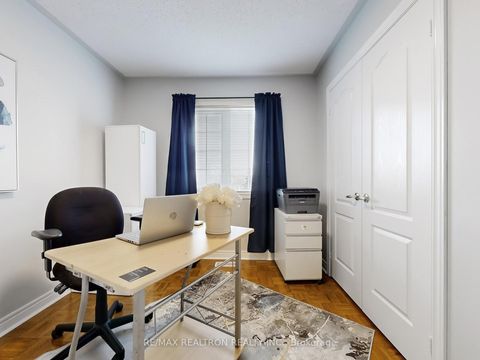 Photo 29 at 60 Colombo Crescent, Maple, Vaughan