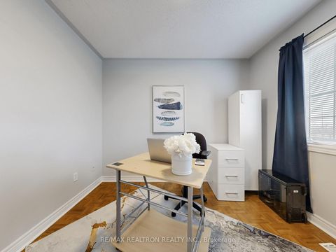 Photo 30 at 60 Colombo Crescent, Maple, Vaughan