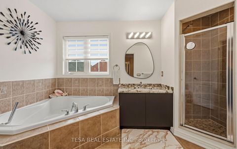 Photo 33 at 417 Lady Nadia Drive, Patterson, Vaughan