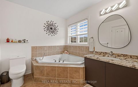 Photo 35 at 417 Lady Nadia Drive, Patterson, Vaughan