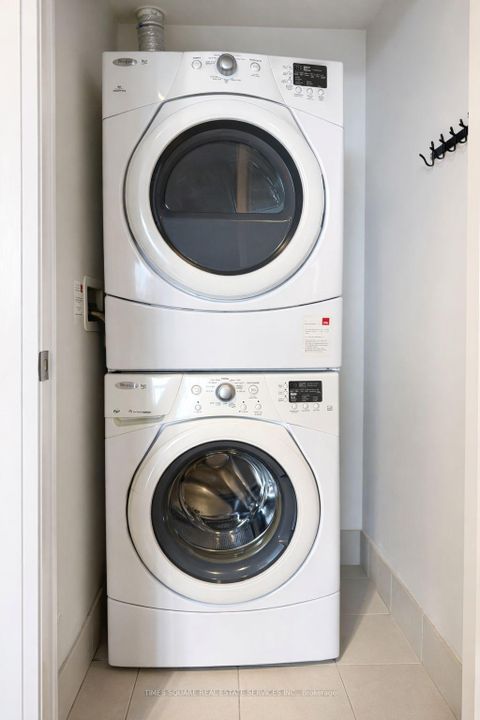 Photo 16 at 2318 - 5 Sheppard Avenue E, Willowdale East, Toronto