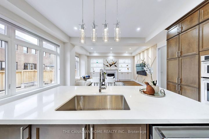 Photo 11 at 3406 Post Road W, GO Glenorchy, Oakville