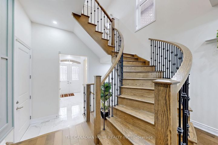 Photo 21 at 3406 Post Road W, GO Glenorchy, Oakville