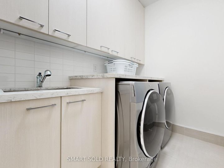 Photo 27 at 20 Dunn Drive, Oak Ridges Lake Wilcox, Richmond Hill