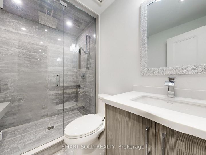 Photo 33 at 20 Dunn Drive, Oak Ridges Lake Wilcox, Richmond Hill