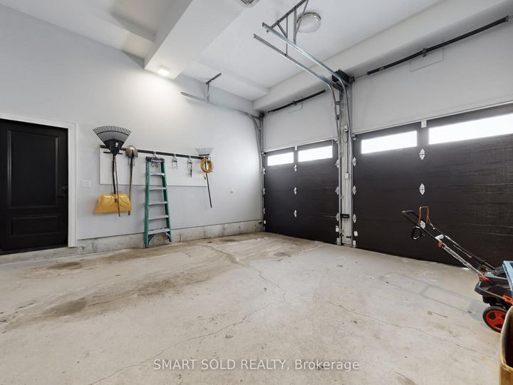 Photo 36 at 20 Dunn Drive, Oak Ridges Lake Wilcox, Richmond Hill