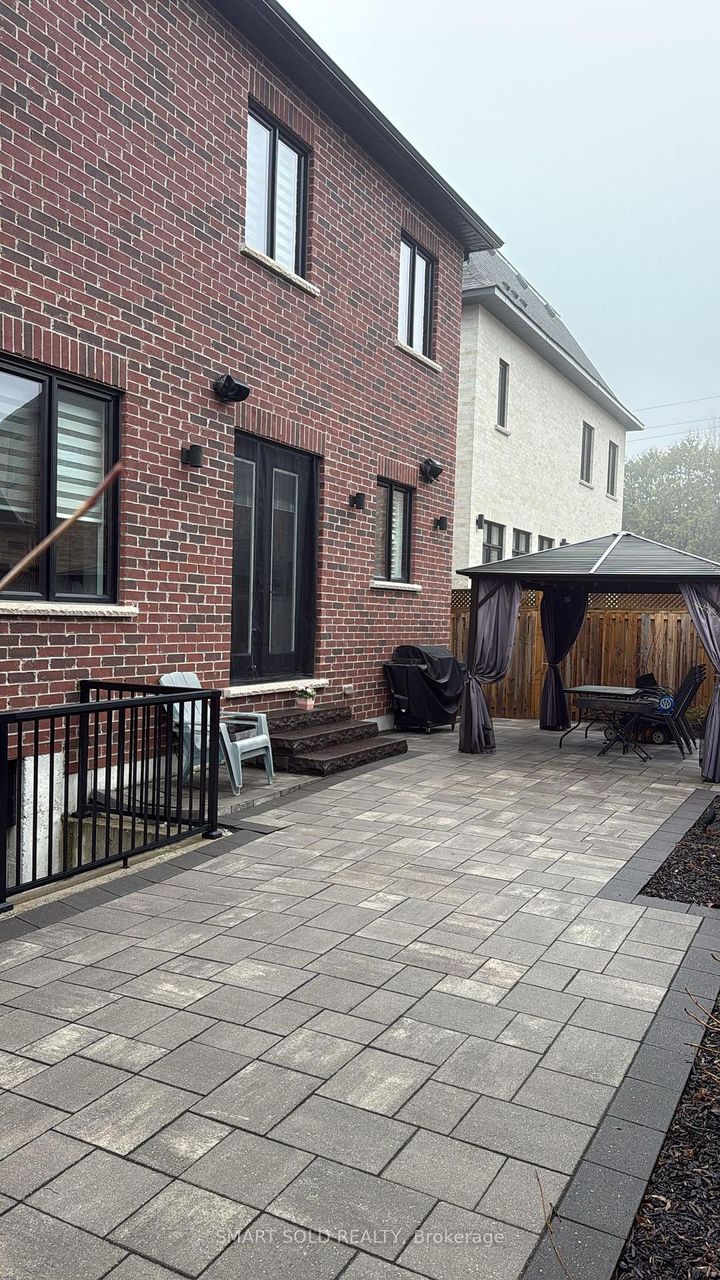 Photo 37 at 20 Dunn Drive, Oak Ridges Lake Wilcox, Richmond Hill