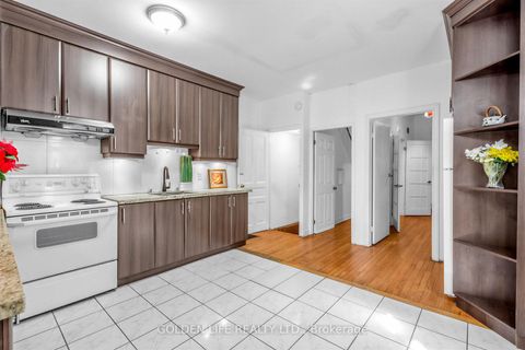 Photo 13 at 128 Galt Avenue, South Riverdale, Toronto