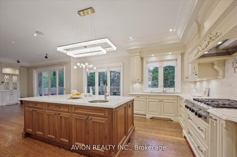 Photo 10 at 26 Danville Drive, Windfields, Toronto