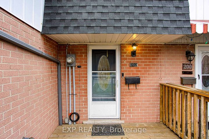 Photo 2 at 202 Golden Orchard Drive, Gourley, Hamilton