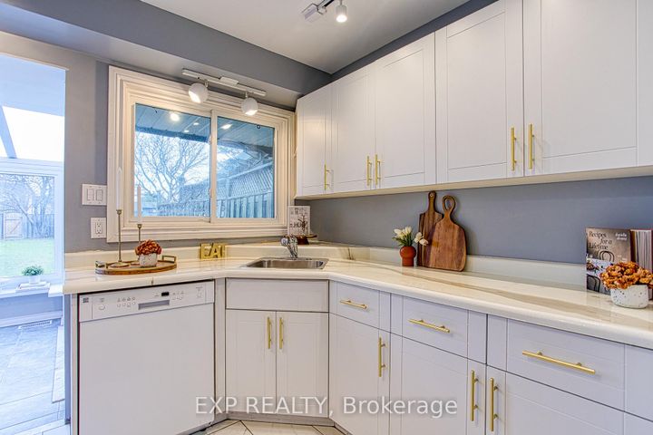 Photo 10 at 202 Golden Orchard Drive, Gourley, Hamilton