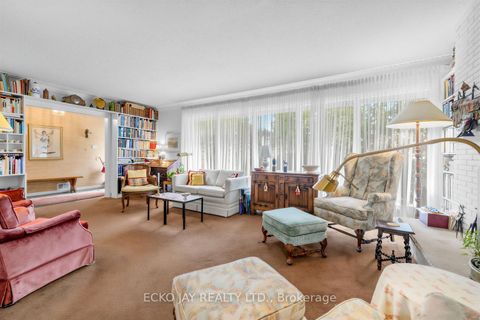 Photo 2 at 5 Bixby Court, Don Mills, Toronto