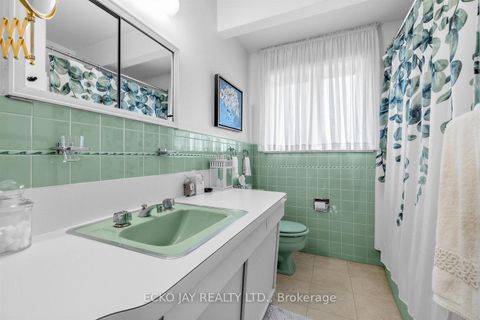 Photo 11 at 5 Bixby Court, Don Mills, Toronto