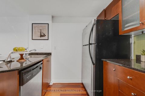 Photo 9 at 632 - 38 Western Battery Road, Niagara, Toronto