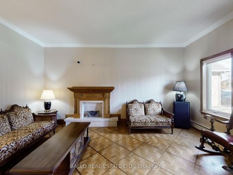 Photo 7 at 106 Duncan Road, Langstaff, Richmond Hill