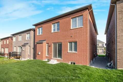 Photo 3 at 38 Tipp Drive, Rural Richmond Hill, Richmond Hill