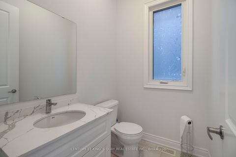 Photo 5 at 38 Tipp Drive, Rural Richmond Hill, Richmond Hill