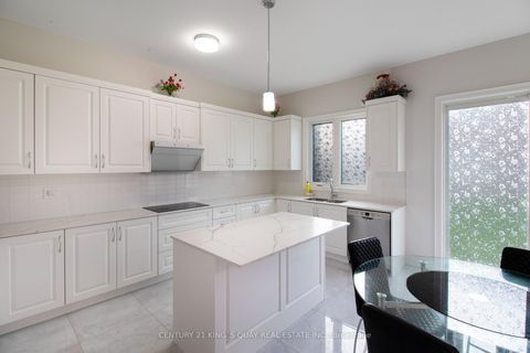 Photo 12 at 38 Tipp Drive, Rural Richmond Hill, Richmond Hill