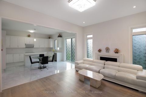 Photo 18 at 38 Tipp Drive, Rural Richmond Hill, Richmond Hill