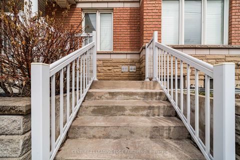 Photo 4 at 53 - 653A Warden Avenue, Birchmount, Toronto