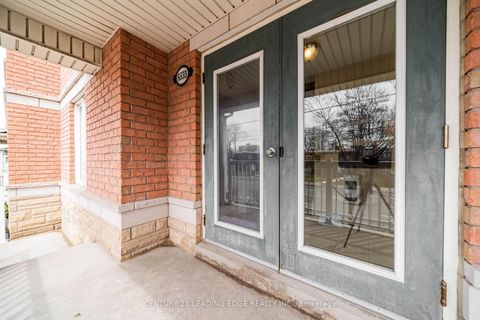 Photo 5 at 53 - 653A Warden Avenue, Birchmount, Toronto