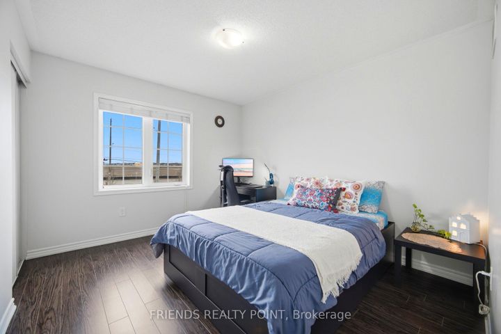 Photo 25 at 19 Donlamont Circle, Northwest Brampton, Brampton