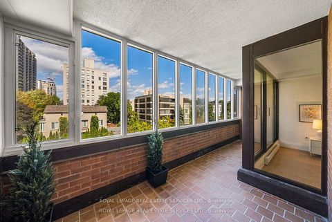 Photo 27 at 402 - 349 St Clair Avenue W, Casa Loma, Toronto