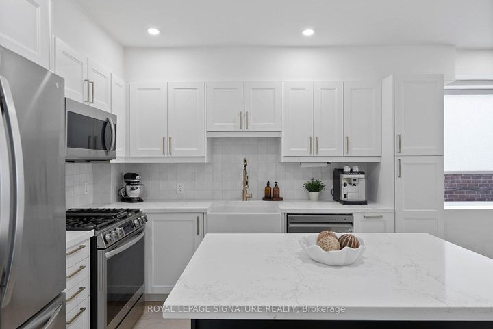 Photo 12 at 530 Lauder Avenue, Oakwood Village, Toronto