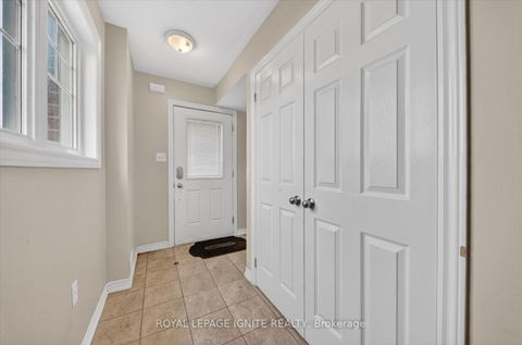 Photo 4 at 27 - 571 Longworth Avenue, Bowmanville, Clarington