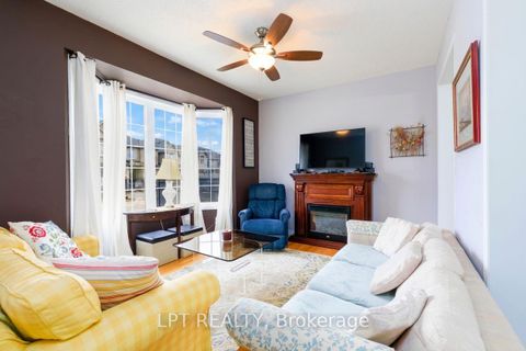 Photo 13 at 38 Pacific Rim Court, Jefferson, Richmond Hill