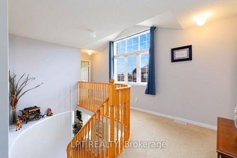 Photo 20 at 38 Pacific Rim Court, Jefferson, Richmond Hill