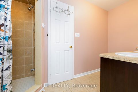 Photo 27 at 38 Pacific Rim Court, Jefferson, Richmond Hill