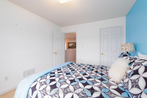 Photo 29 at 38 Pacific Rim Court, Jefferson, Richmond Hill