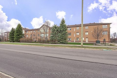 Photo 2 at 305 - 500 Mapleview Drive W, Holly, Barrie