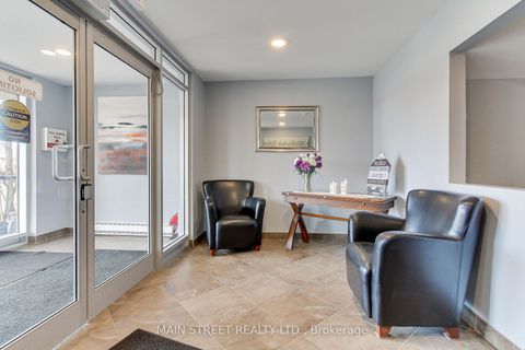 Photo 4 at 305 - 500 Mapleview Drive W, Holly, Barrie