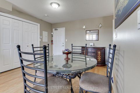 Photo 10 at 305 - 500 Mapleview Drive W, Holly, Barrie