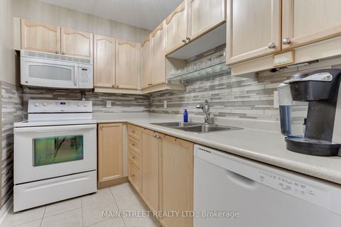 Photo 13 at 305 - 500 Mapleview Drive W, Holly, Barrie
