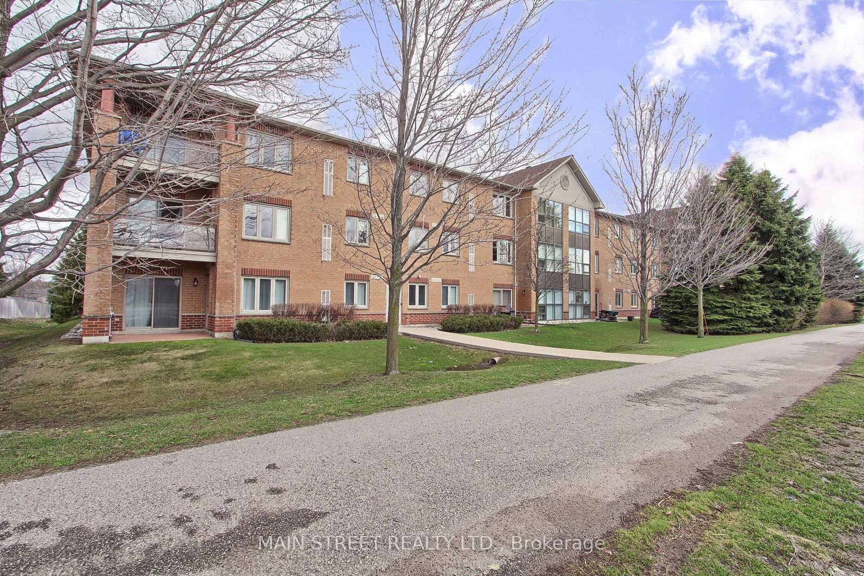 305 - 500 Mapleview Drive W, Holly, Barrie photo 2