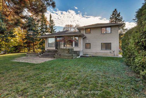 Photo 11 at 132 Princess Anne Crescent, Rosethorn, Toronto