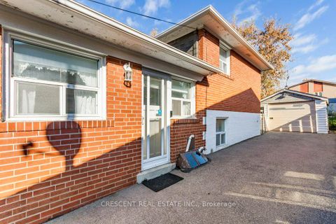Photo 34 at 227 Verobeach Boulevard, Humbermede, Toronto