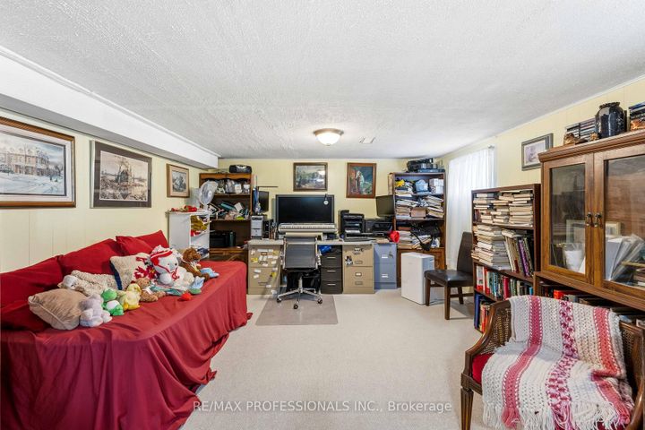 Photo 22 at 473 Samford Place, WO West, Oakville