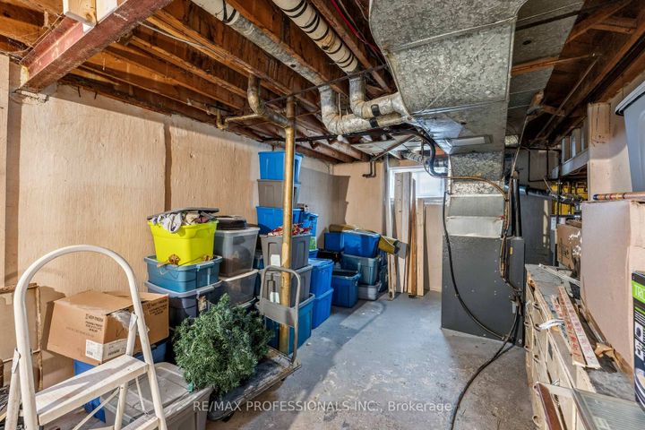 Photo 24 at 473 Samford Place, WO West, Oakville