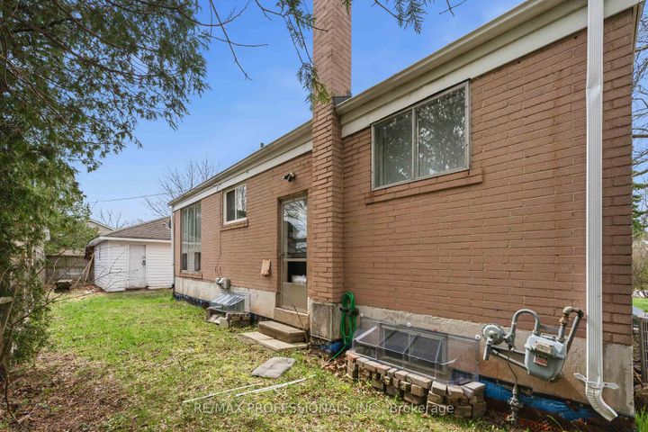 Photo 27 at 473 Samford Place, WO West, Oakville