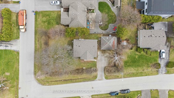 Photo 31 at 473 Samford Place, WO West, Oakville